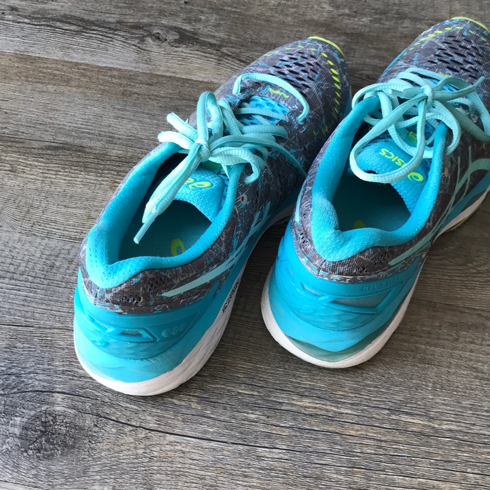 ASICS - Picture 4 of 4